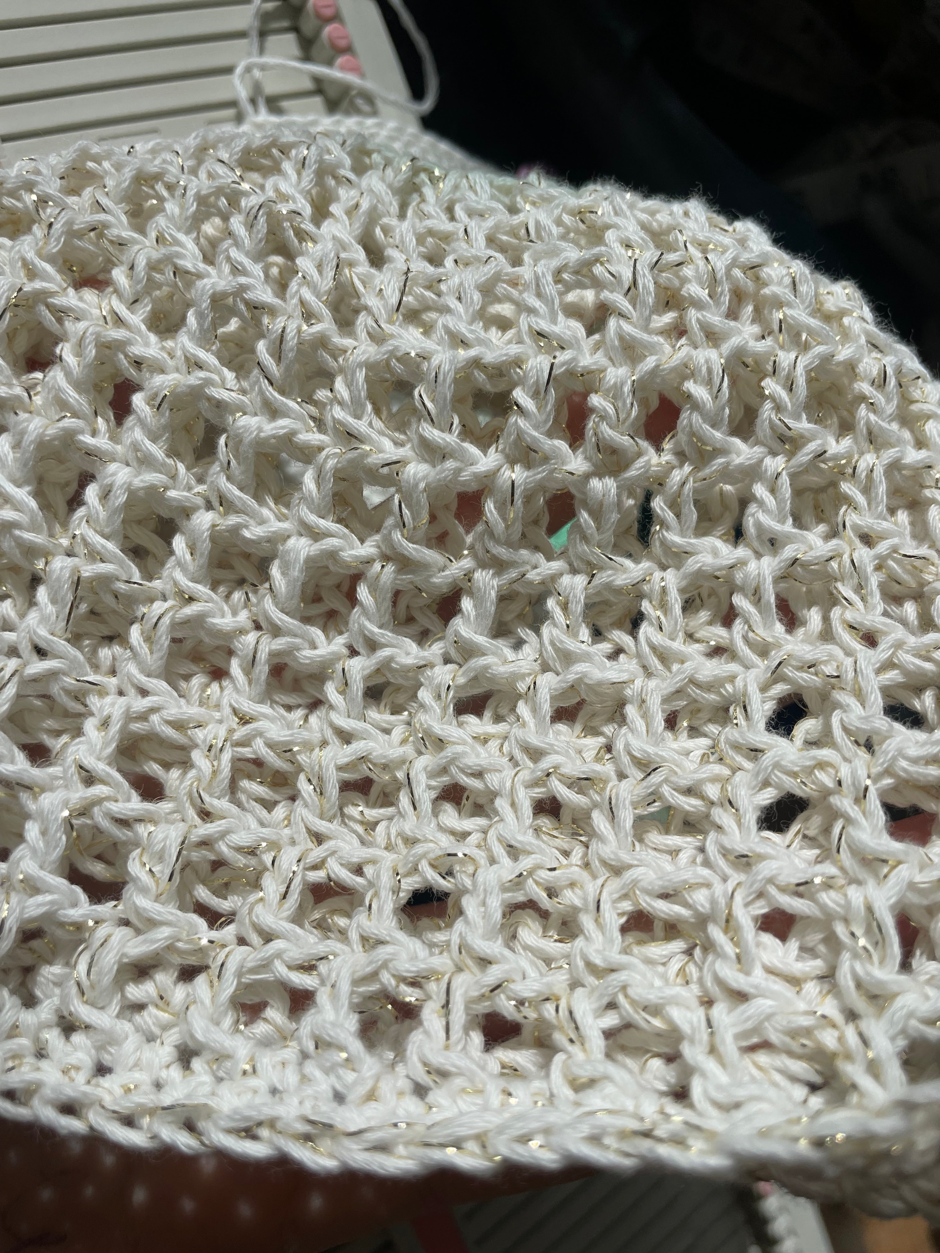 Cream/gold sparkly mesh hat