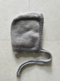 Grey bonnet