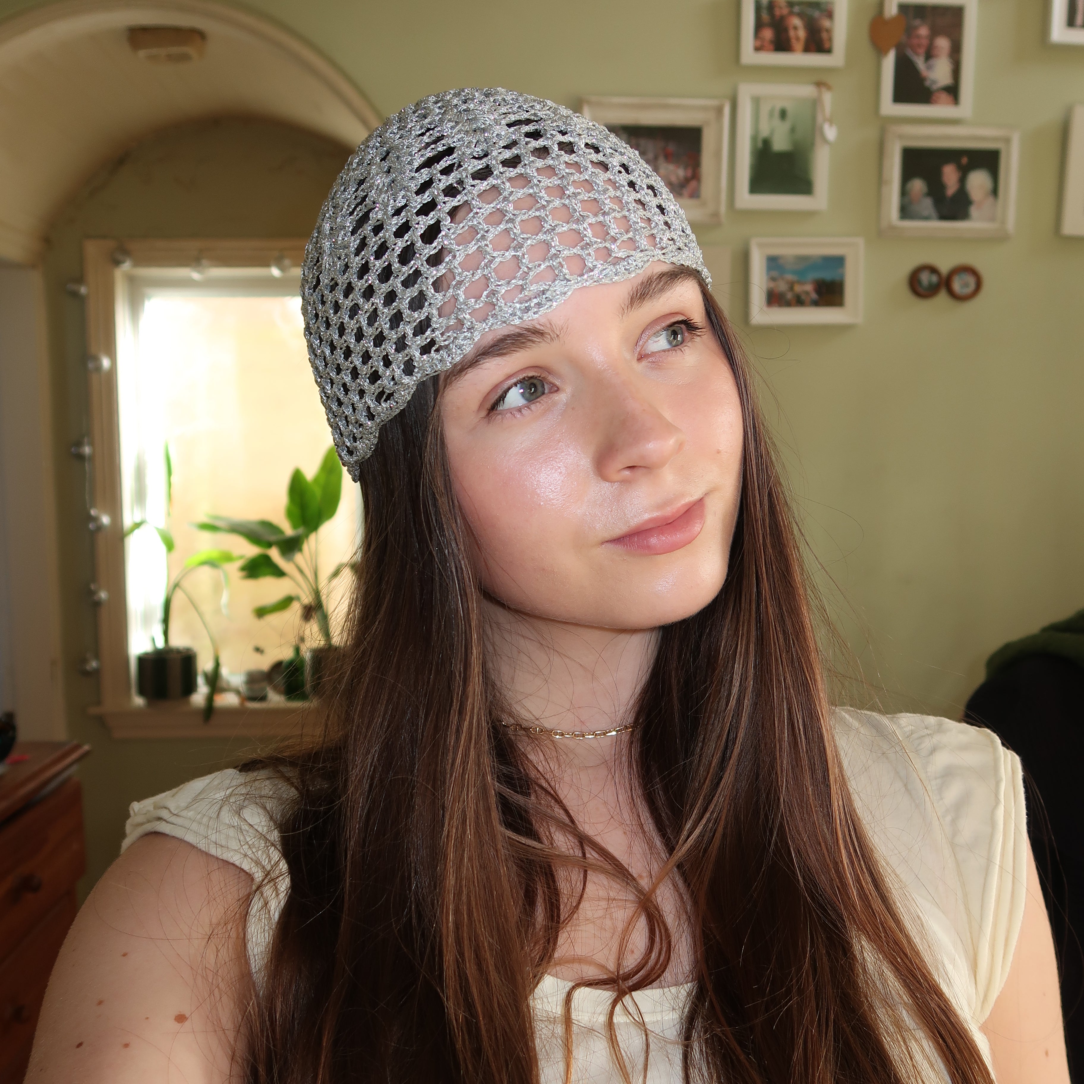Silver sparkly detailed mesh hat