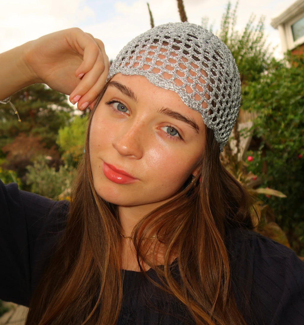 Silver sparkly detailed mesh hat