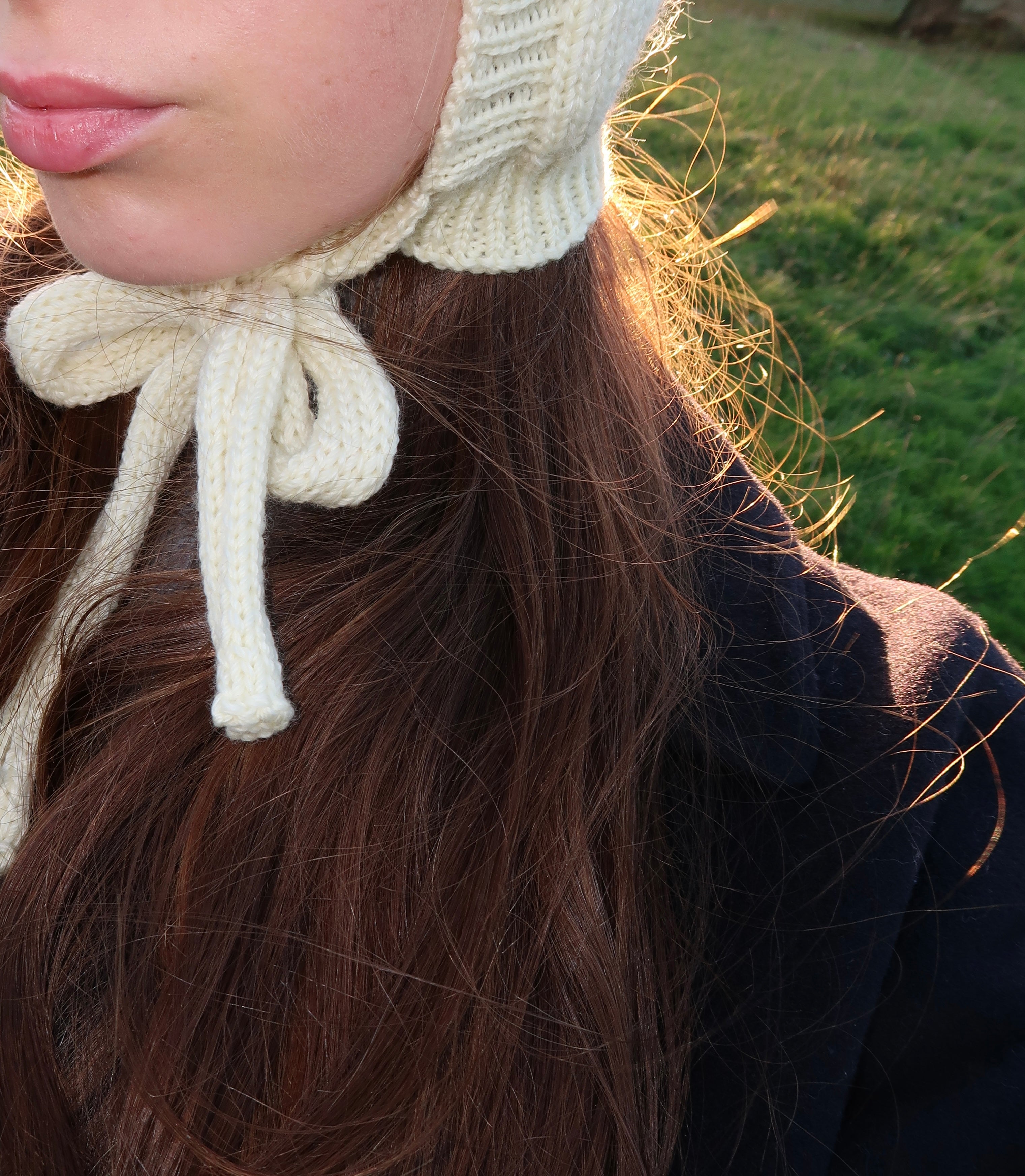 Cream bonnet
