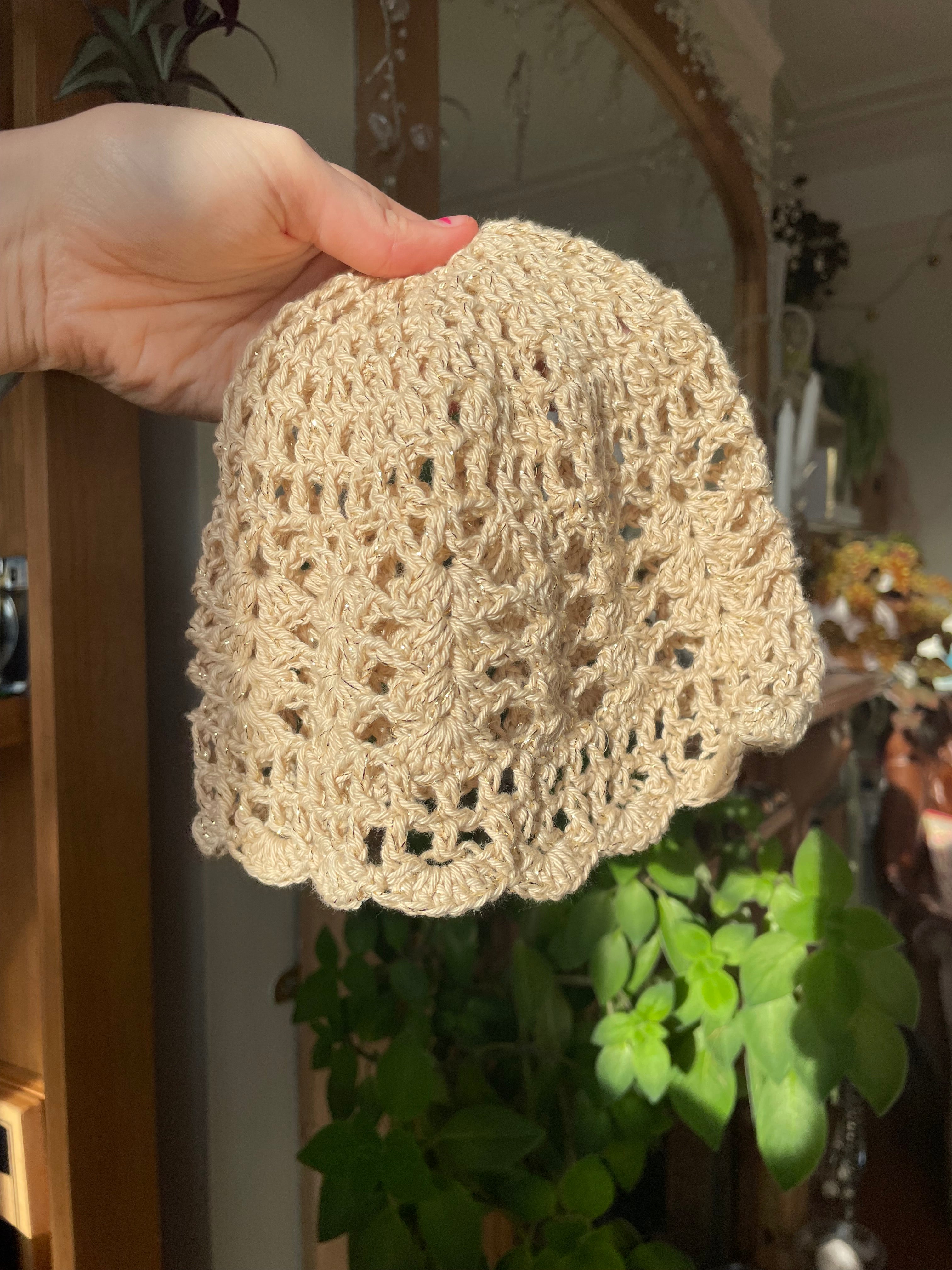 Beige and gold sparkly mesh hat