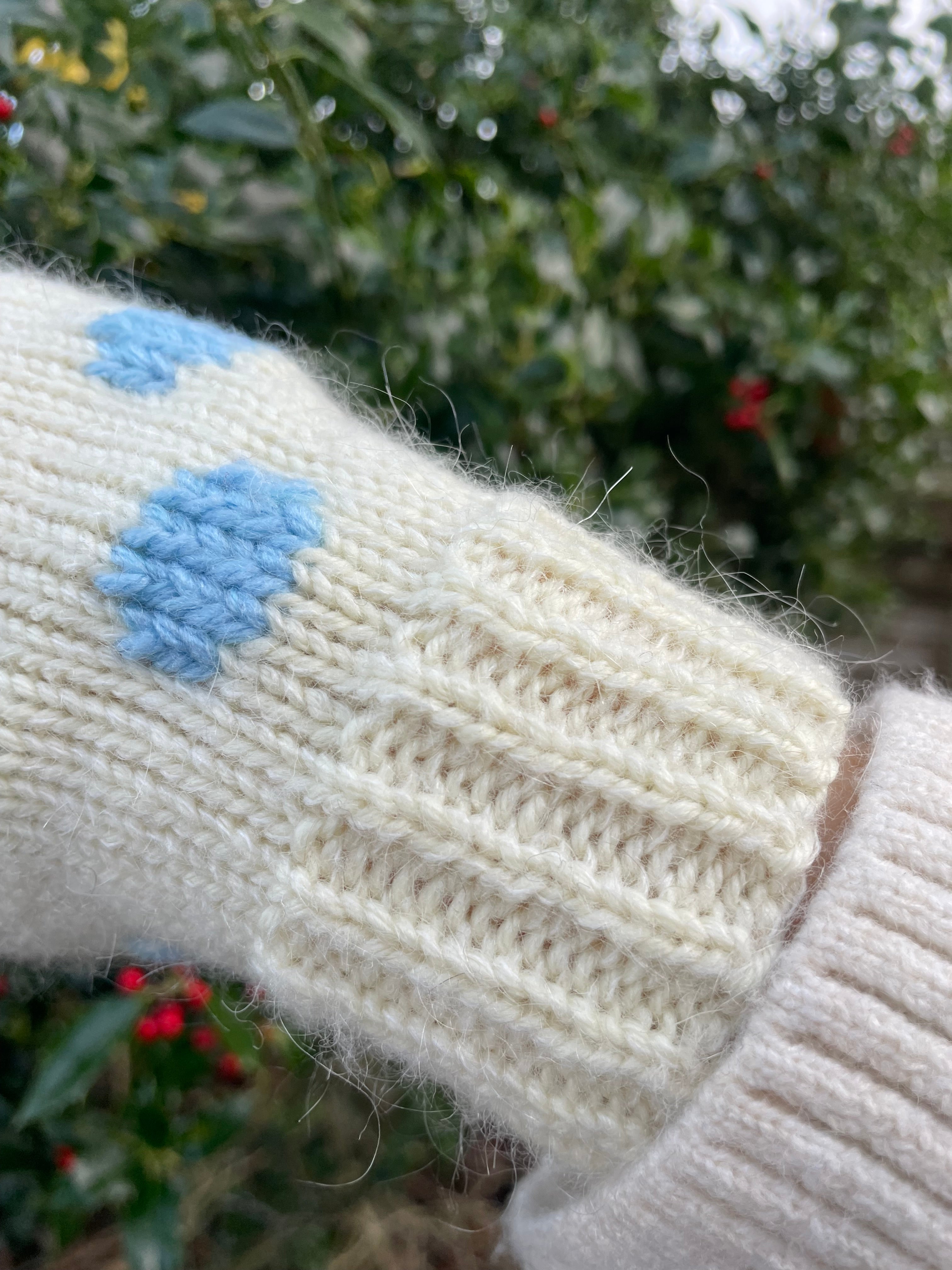 Cream and blue polka dot fingerless gloves