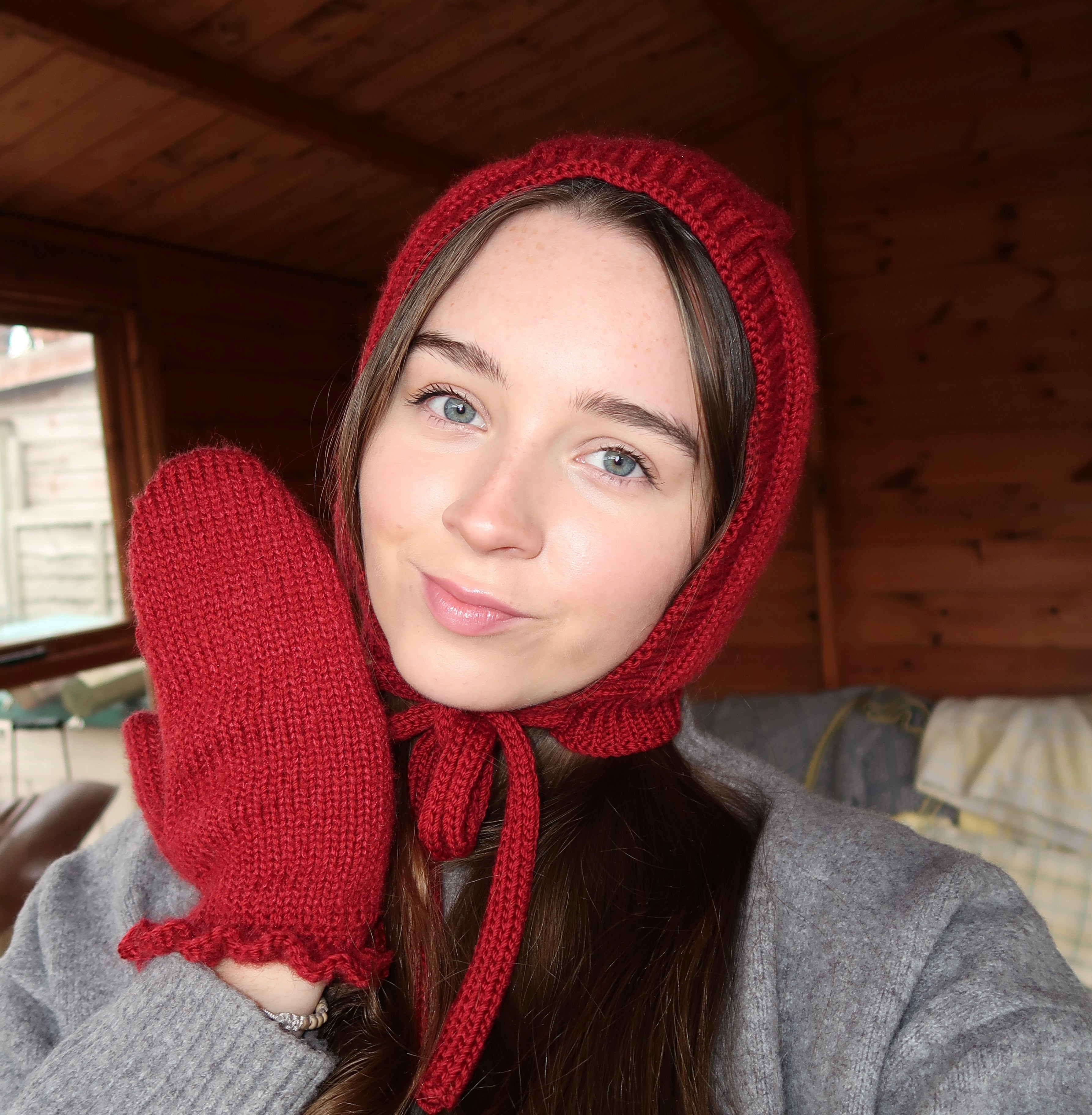 Dark red mittens