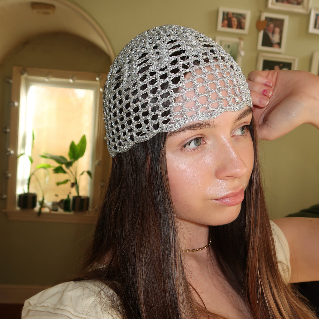 Silver sparkly detailed mesh hat