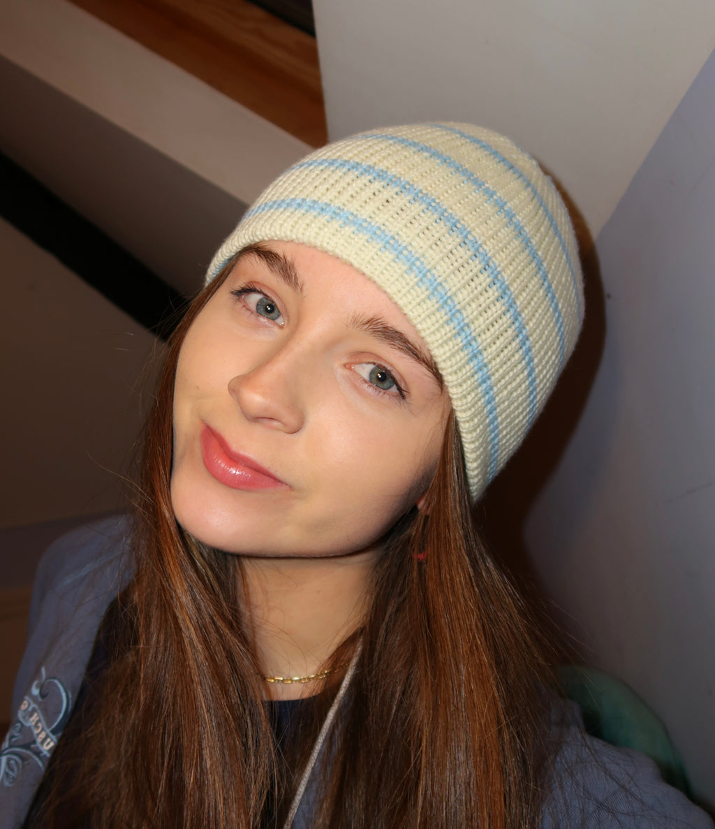 Reversible multi coloured beanie
