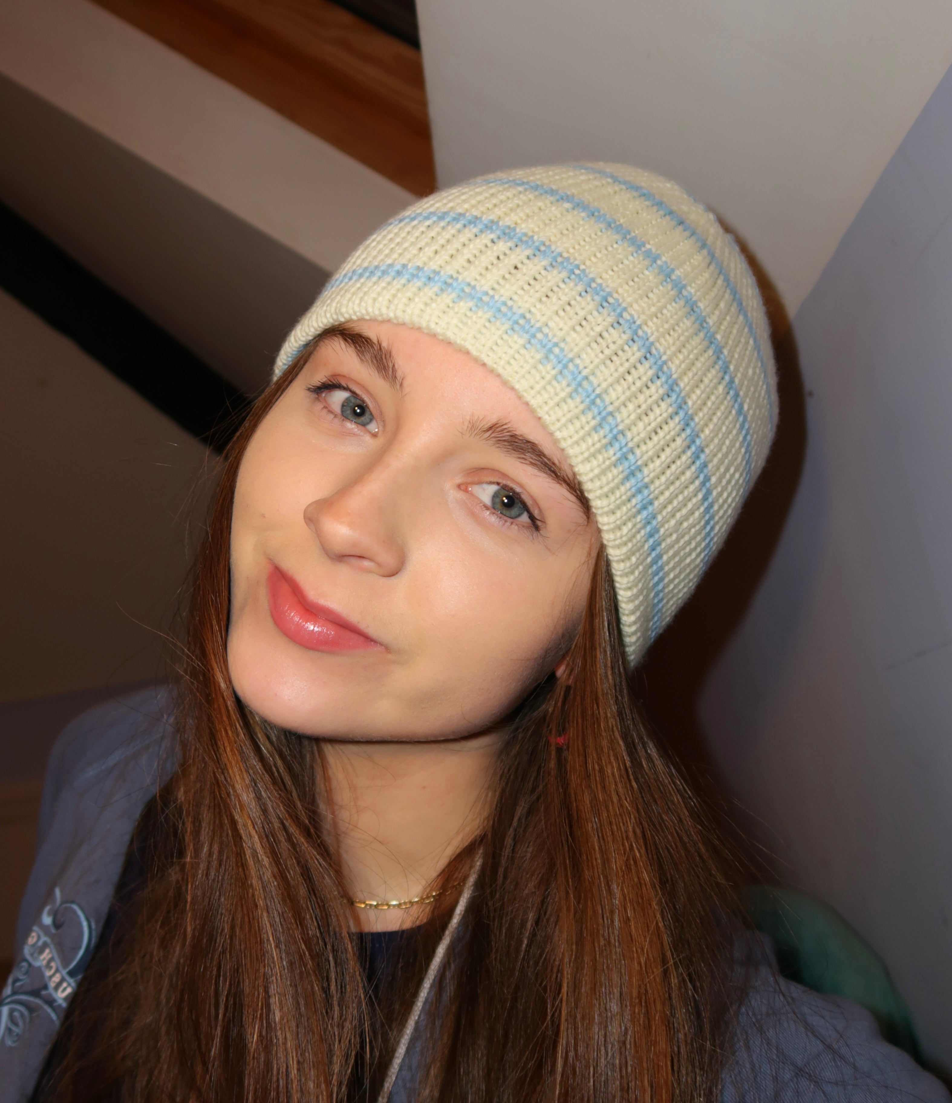 Reversible multi coloured beanie