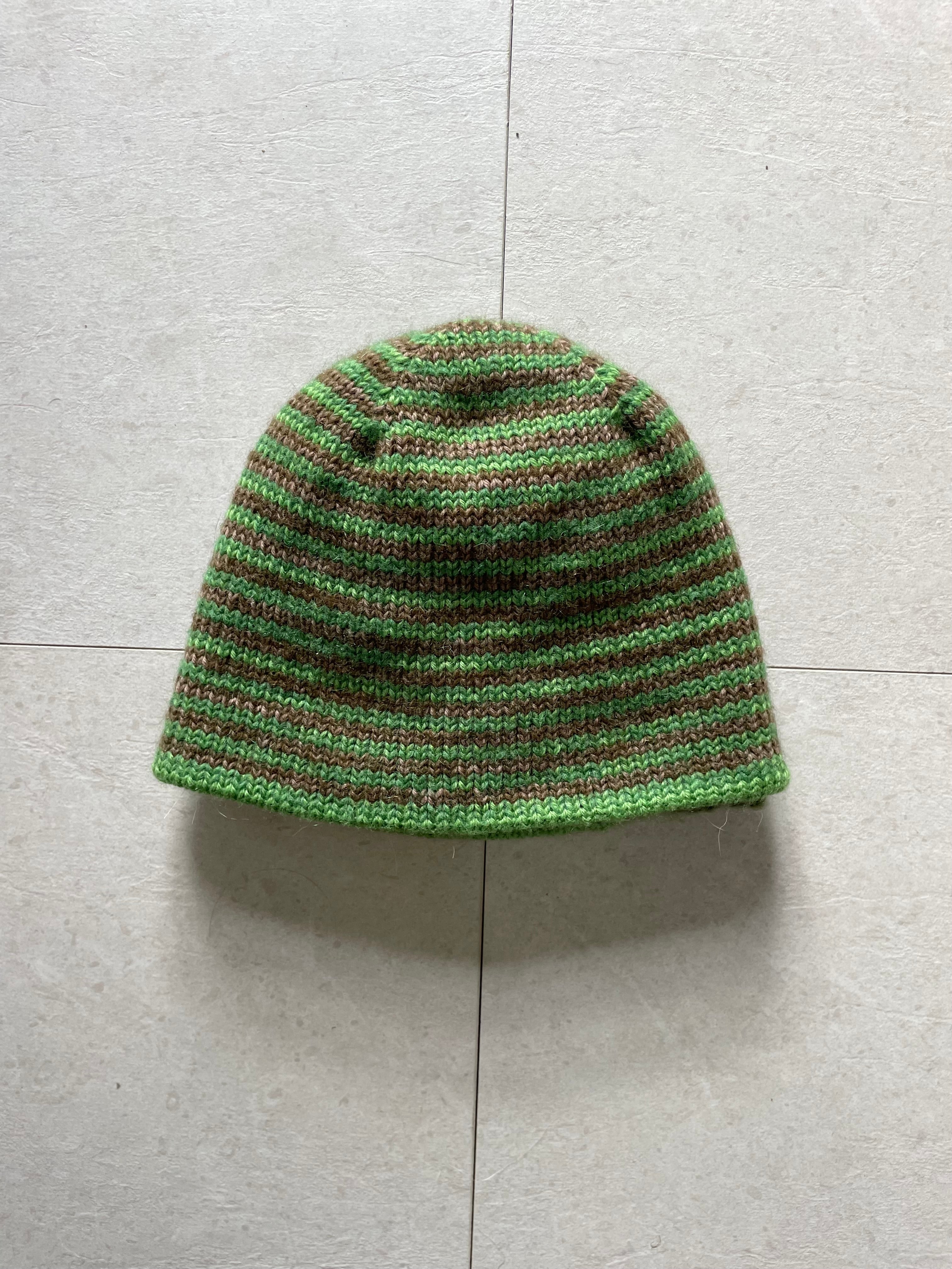 Reversible green and brown striped beanie