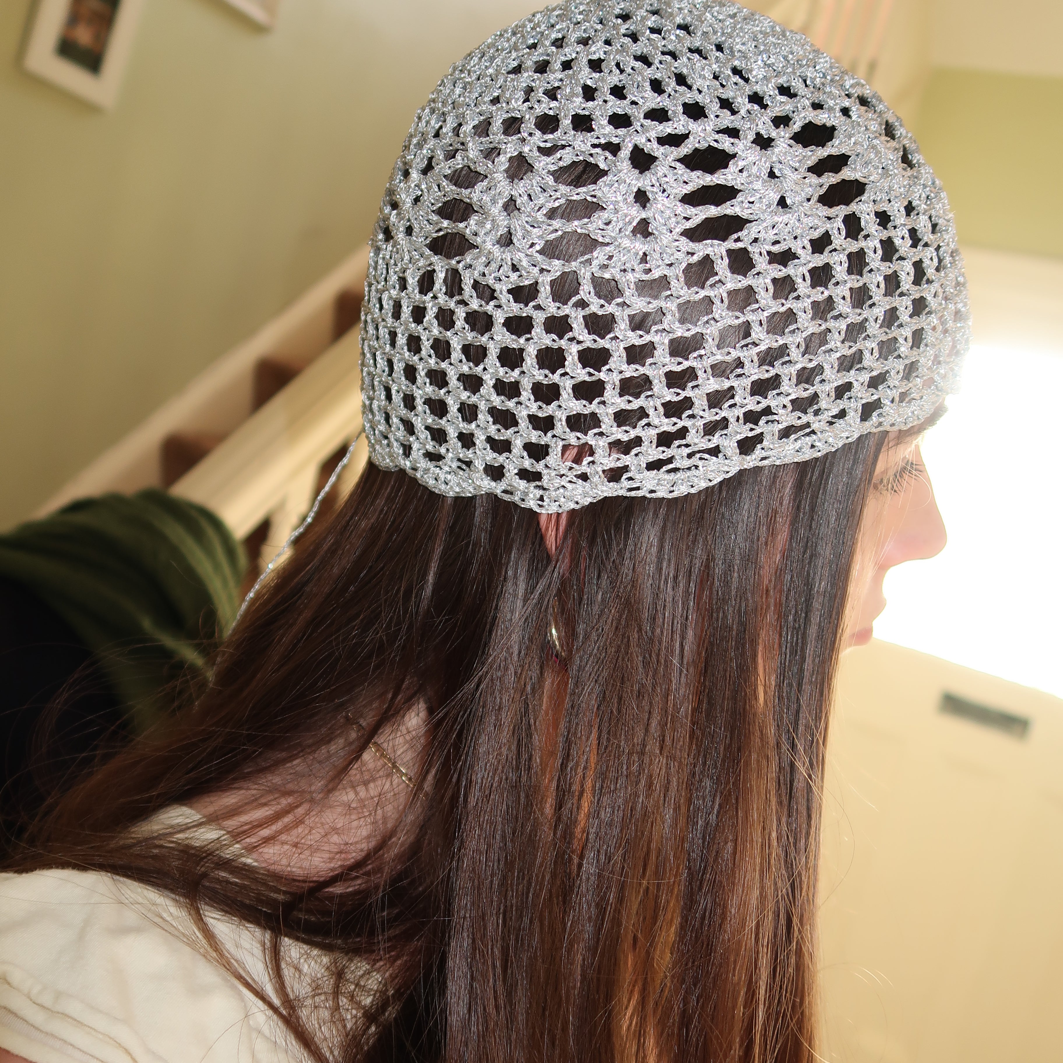 Silver sparkly detailed mesh hat