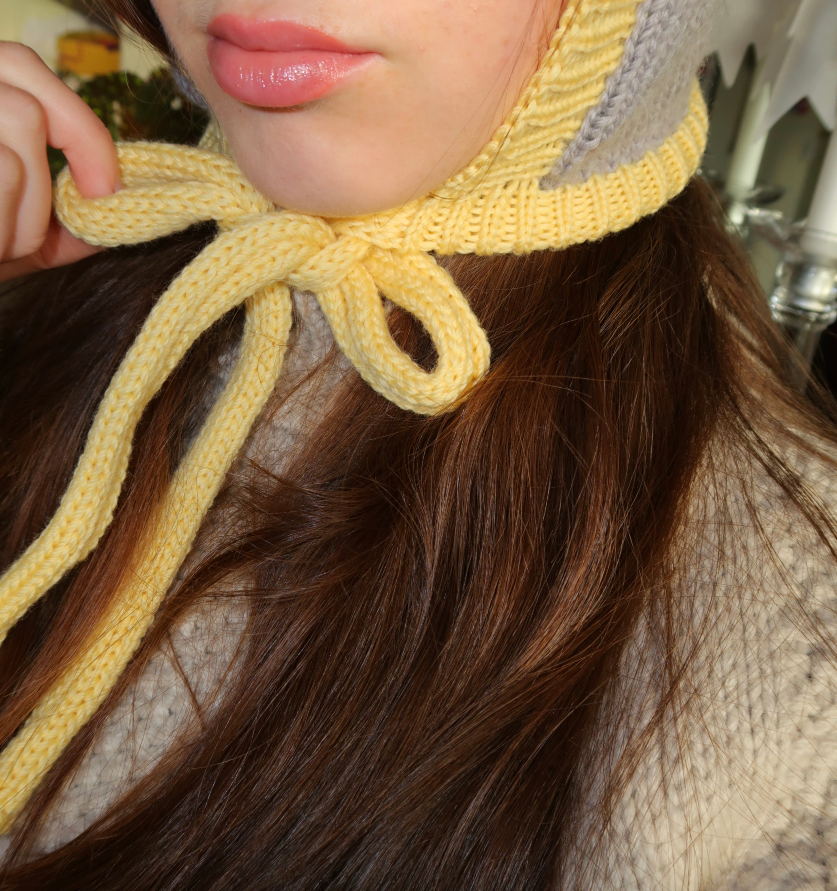 Grey and yellow bonnet