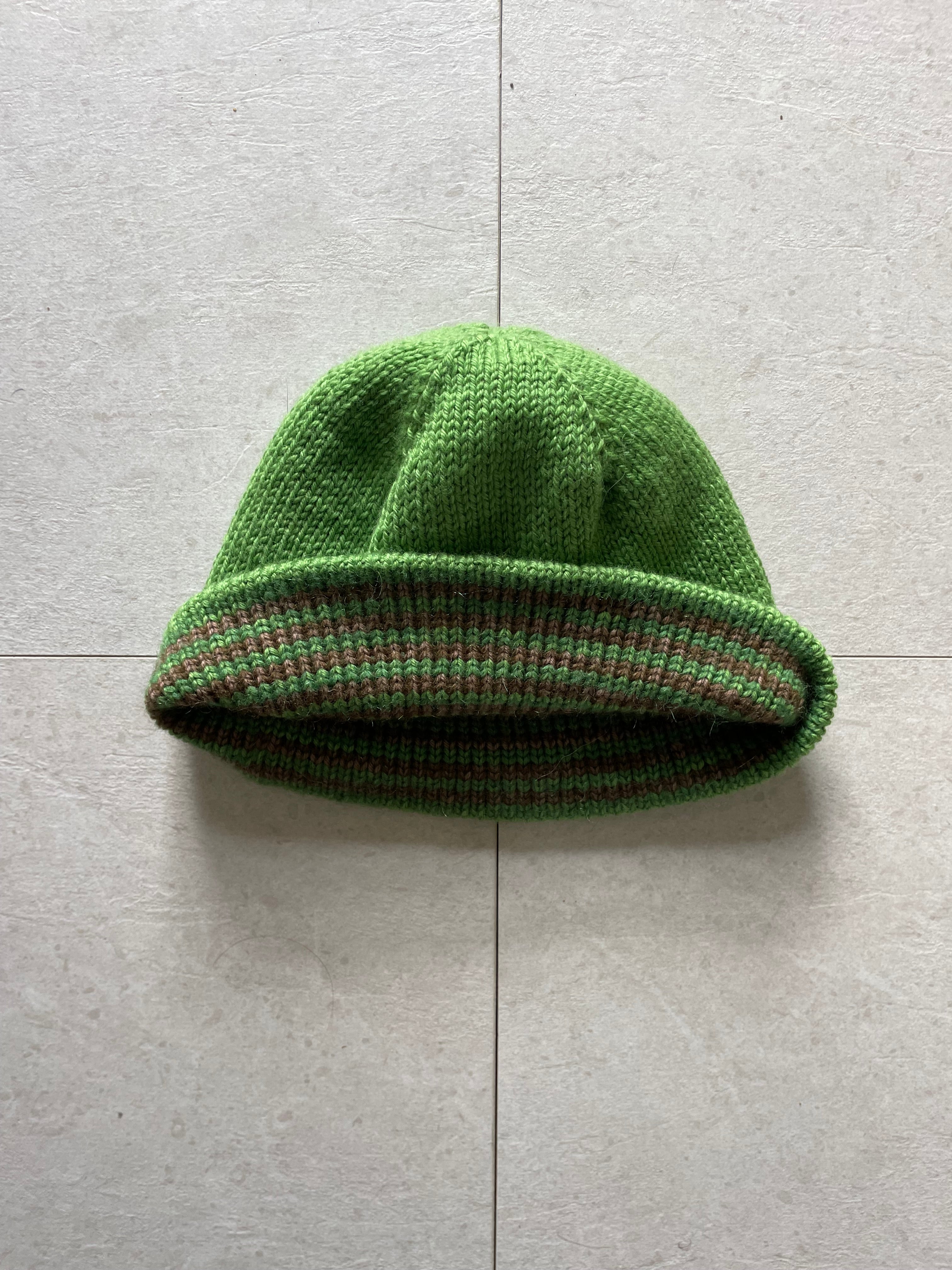Reversible green and brown striped beanie