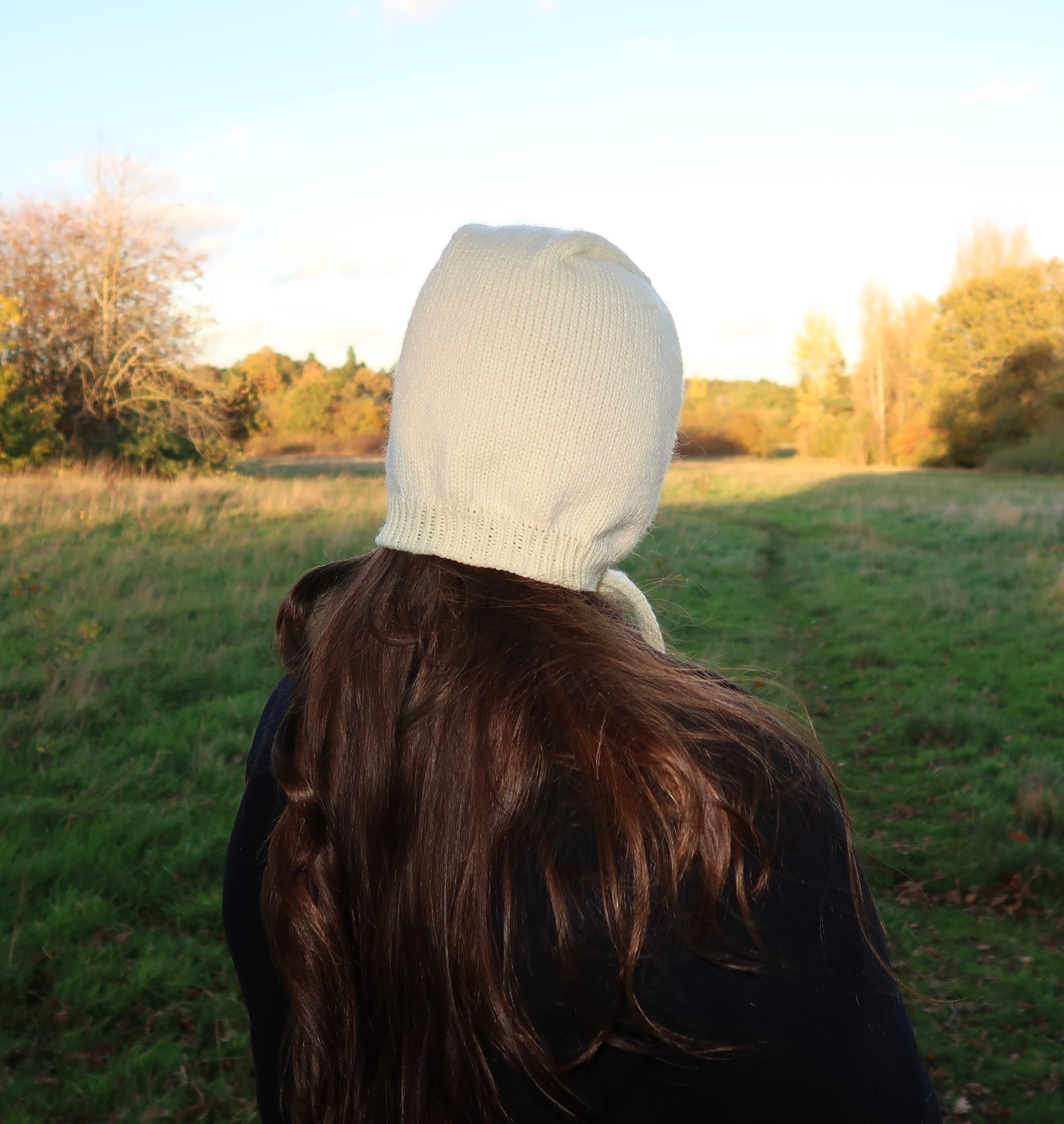 Cream bonnet