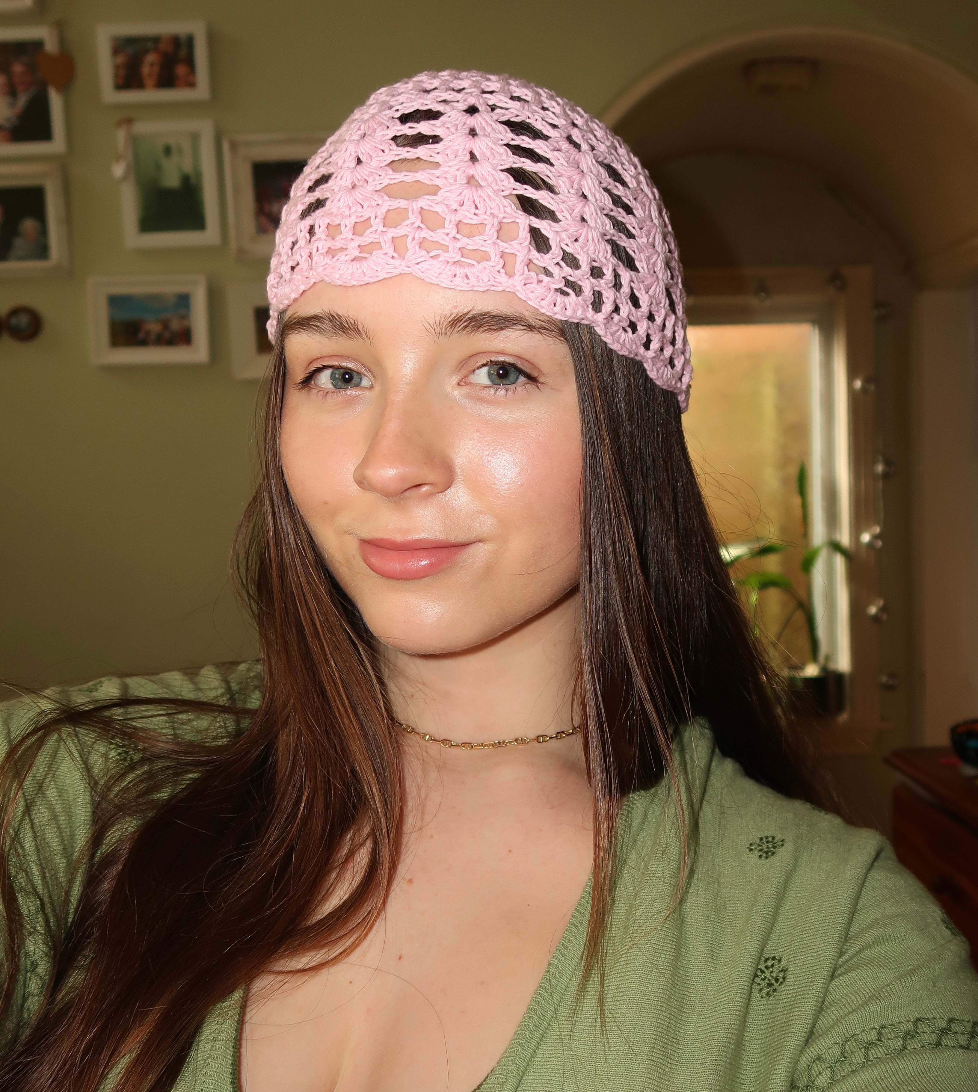 Pink crochet mesh hat