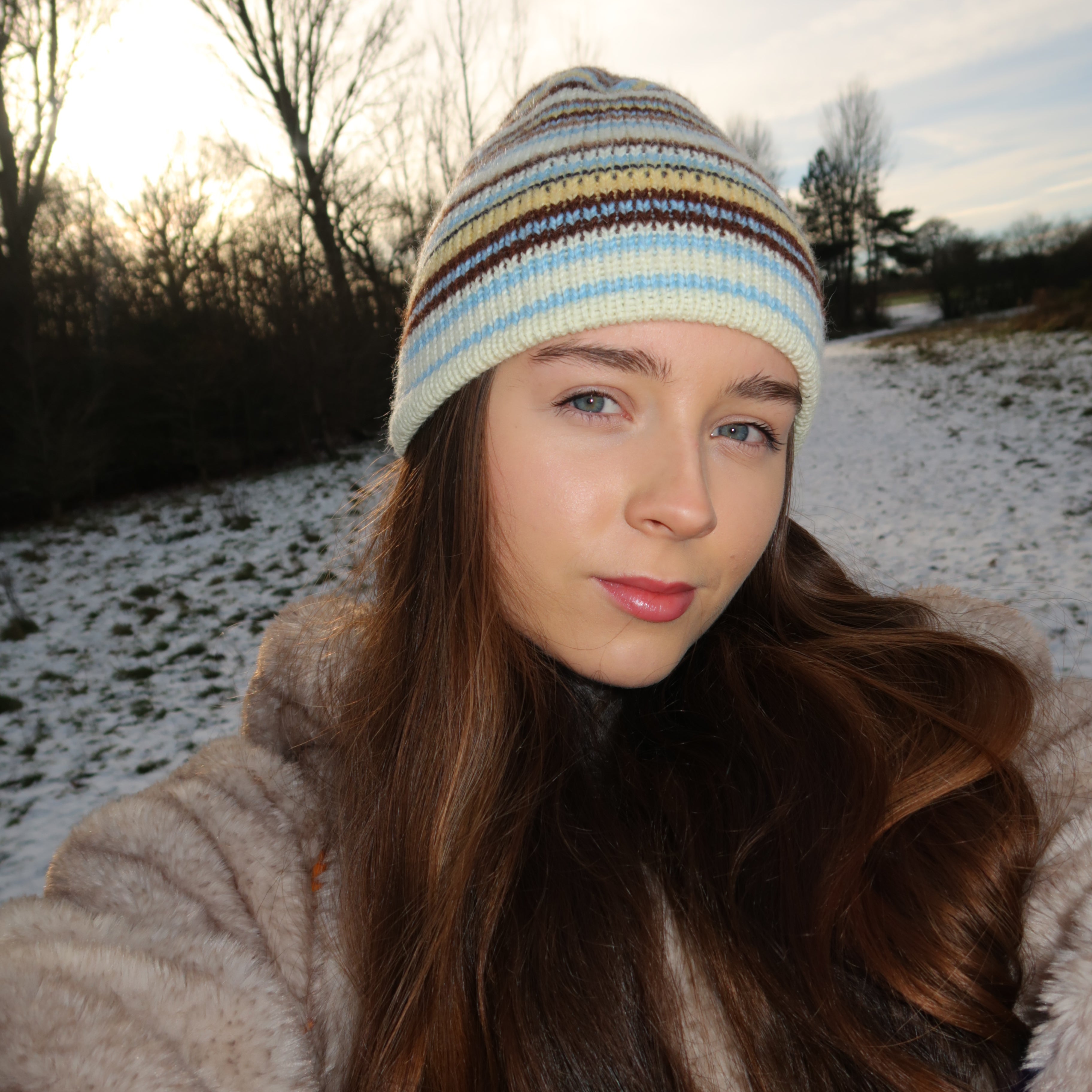 Reversible multi coloured beanie