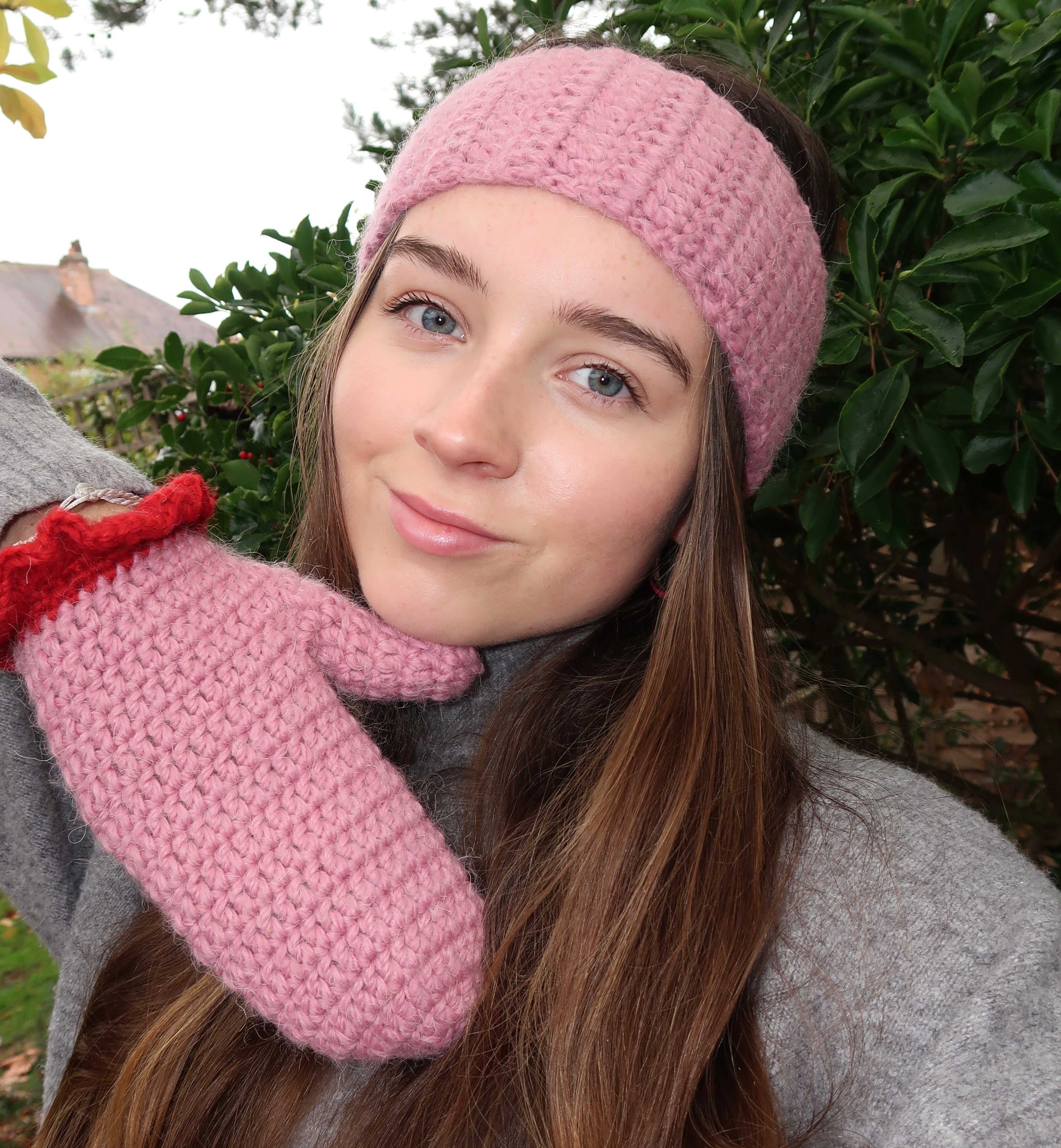 Pink crochet headband