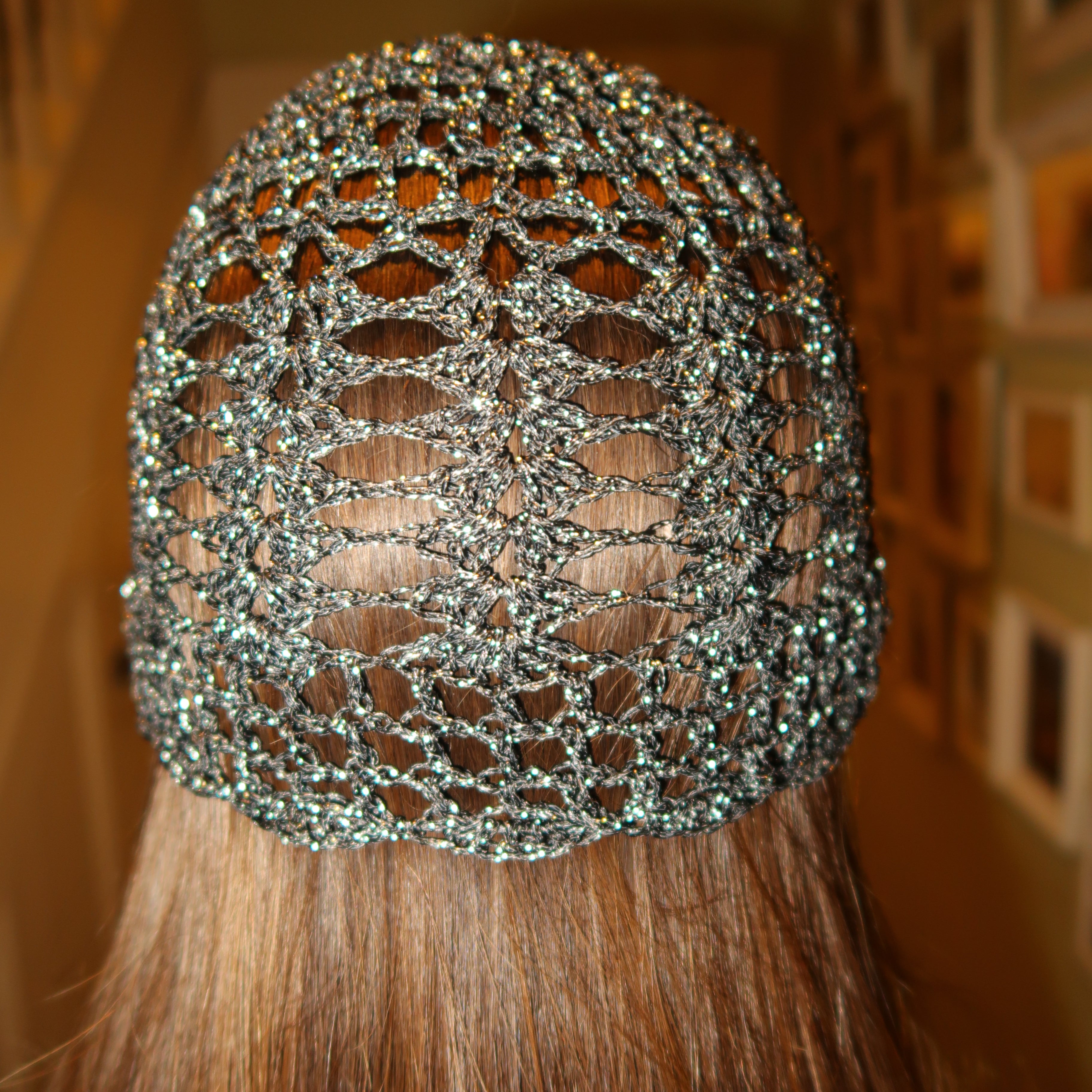 Black/silver fully detailed mesh hat